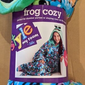 Justice New Youth Green Frog Blanket Slumber Parties Kids Cozy